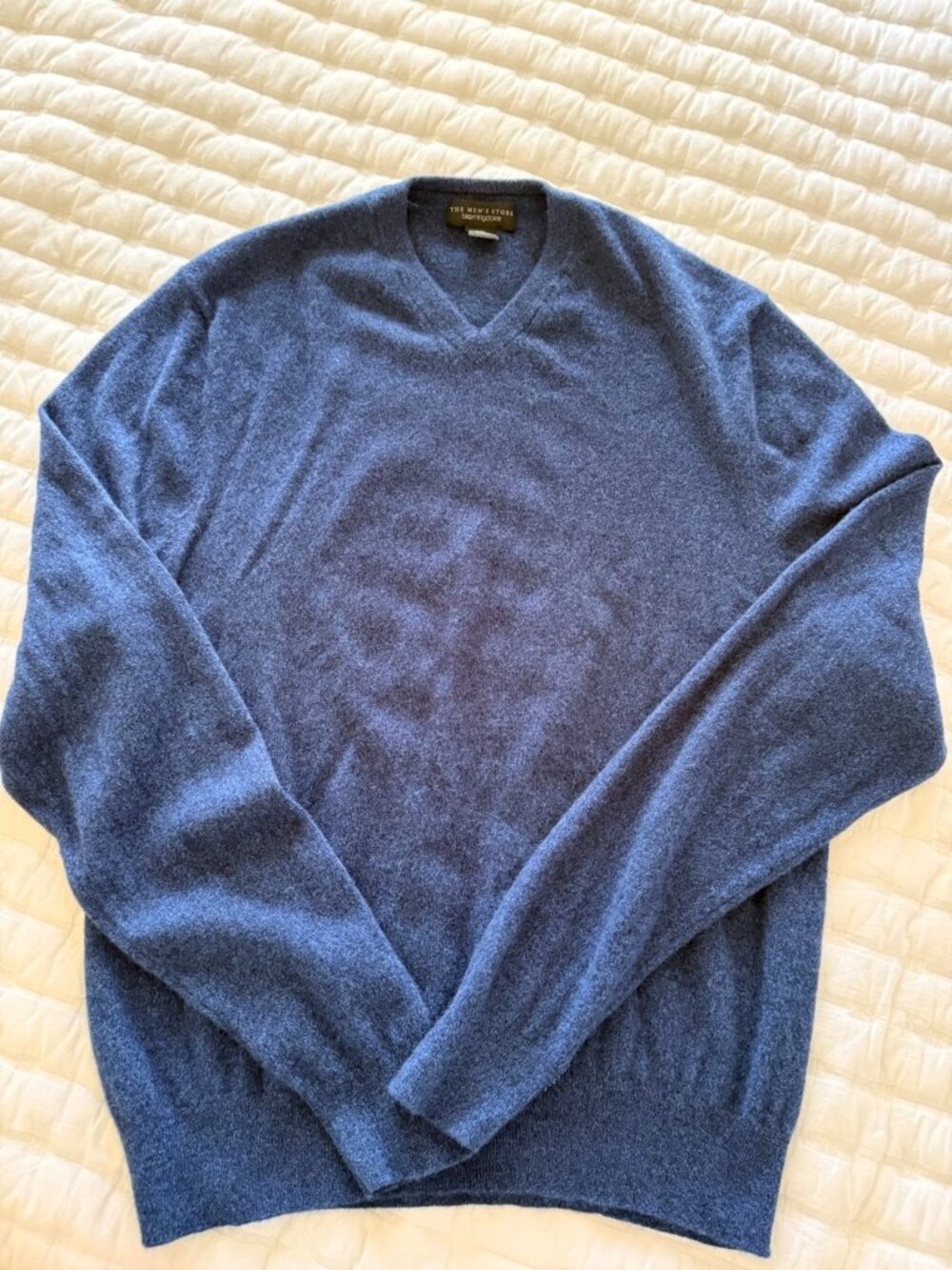The Men’s Store at Bloomingdale’s 100% Cashmere V-Neck Sweater Navy XXL